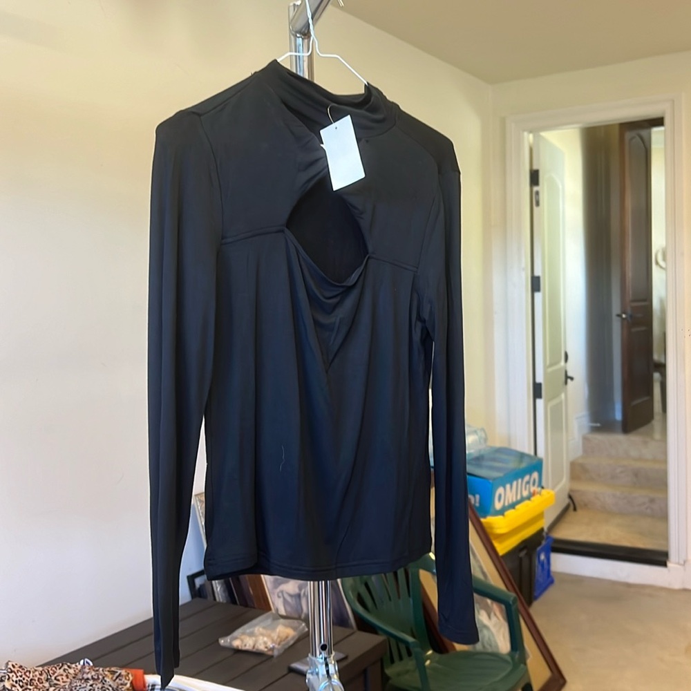 NWT! Walter baker black blouse! Retail price $128